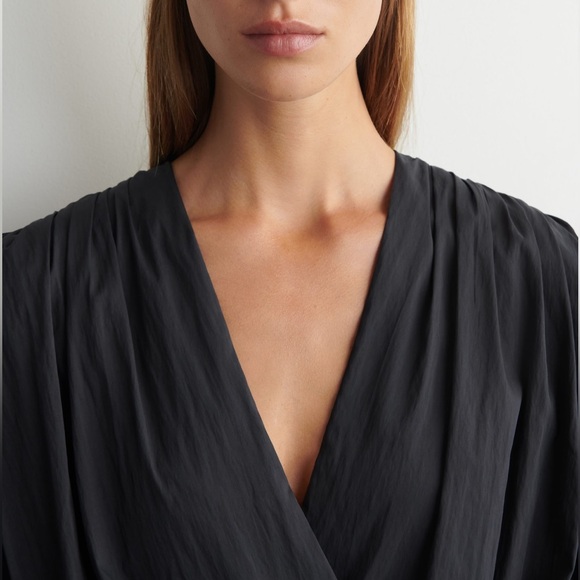 COS GATHERED WRAP OVER BLOUSE TOP IN CHARCOAL SZ L - NEW WITHOUT TAGS - Picture 3 of 10